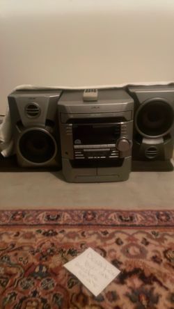 Great playing CD and Tape player