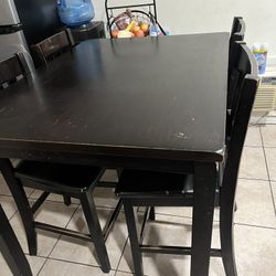 Kitchen Table 