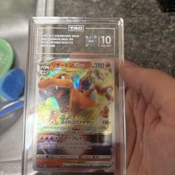 Pokémon - Charizard VSTAR Triple Rare