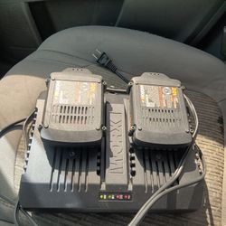 WORX 20V Dual Port Quick Battery Charger Power Share WA3884 + 2 Batteries WA3575