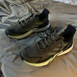 Adidas Terrex Free Hiker 2 Men’s 9.0 New