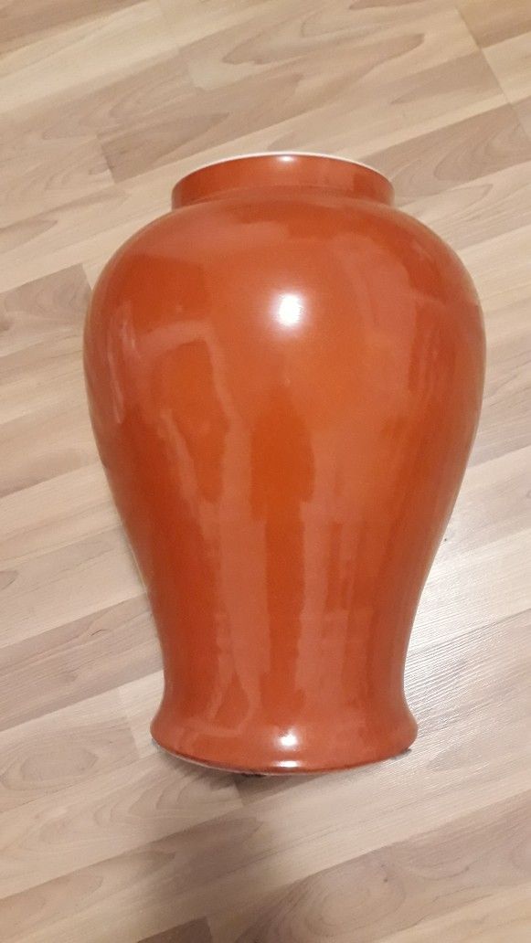 Cinnabar Vase $225