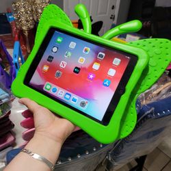 Ipad AIR DISNEY PLUS YOUTUBE NETFLIX ROBLOX GAME FASCEBOOK MESSENGER INSTAGRAN YOUTUBE KIDS Y MAS 