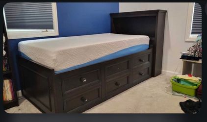 Twin Bed