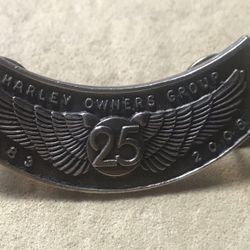 NICE Harley Davidson HOG Owners Group 1(contact info removed) 25 Years Lapel Hat Vest Pin
