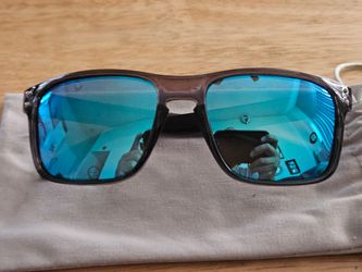 Kuguaok sunglasses