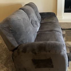 FREE Sofa & Loveseat Recliners – Must Pick Up
