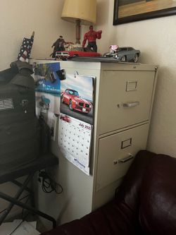 File cabinet 4 drawers