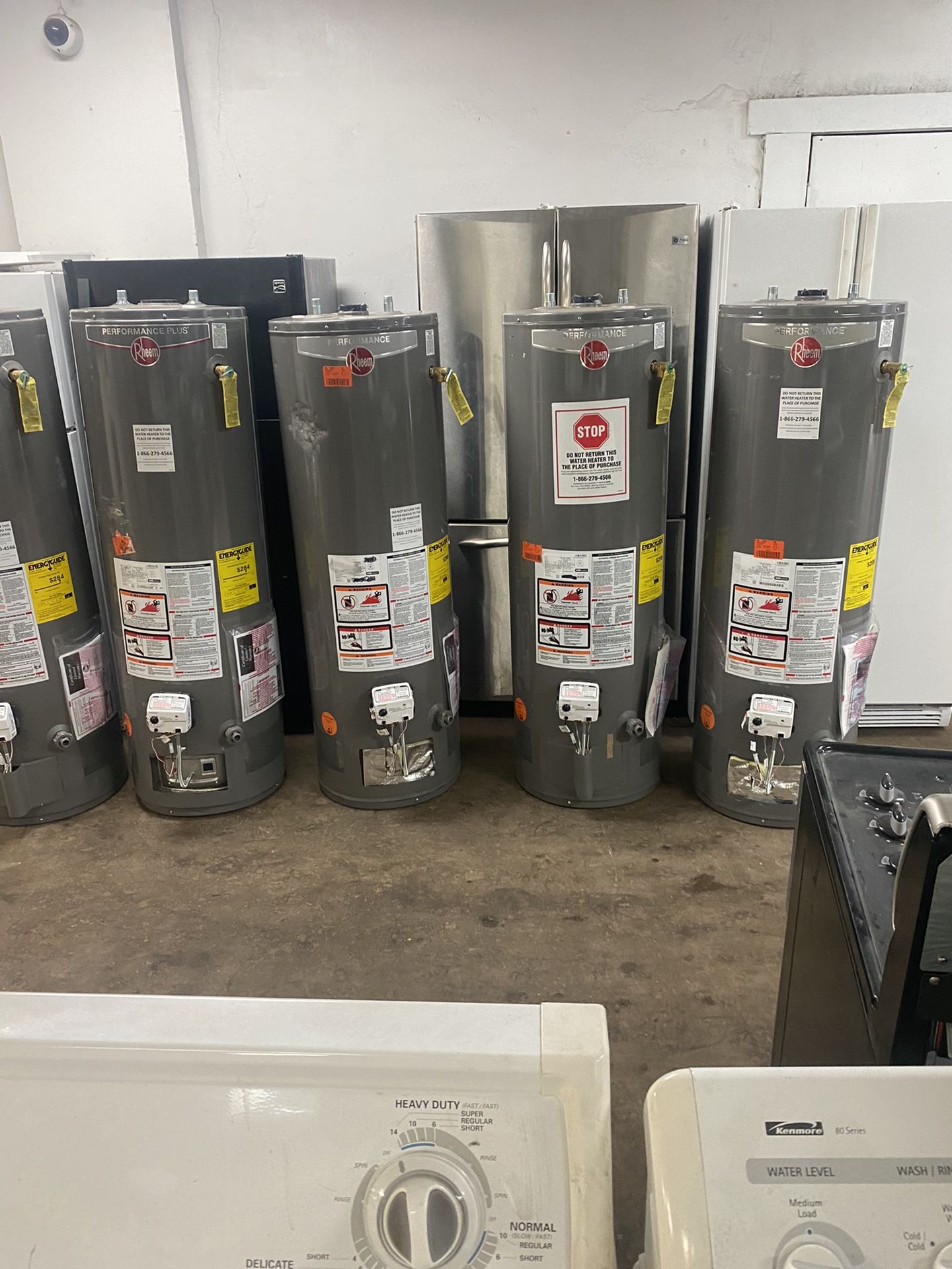 40 Gallon Gas Hot Water Tank for Sale in Detroit, MI OfferUp