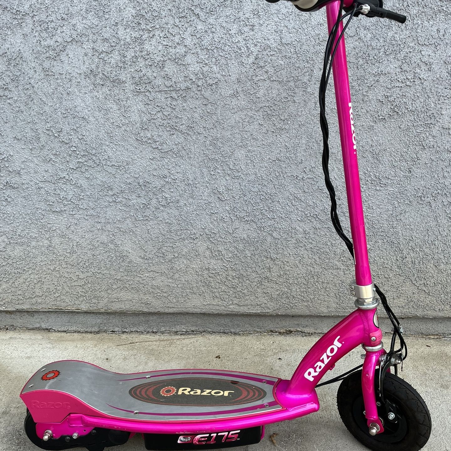 Lot Red Razor E175 Electric Scooter Red Razor E175 Electric 50 OFF