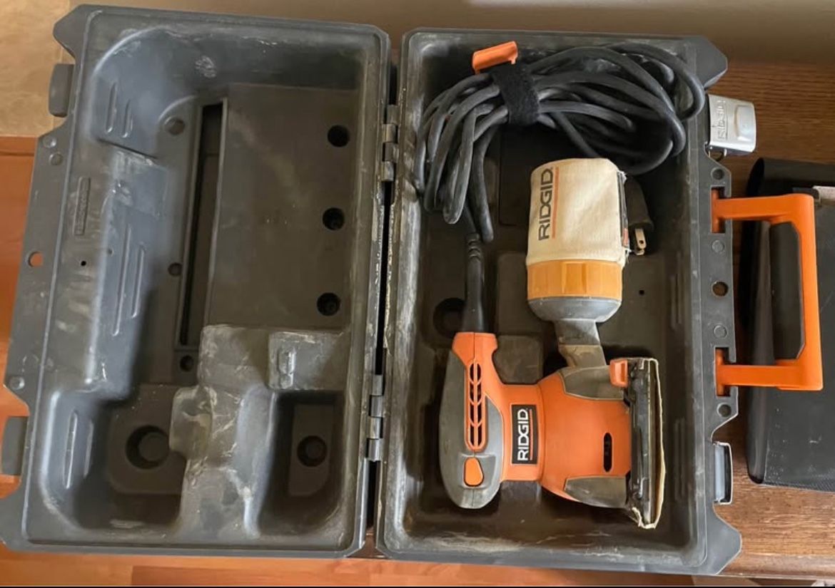 RIDGID Electric Sander + Craftsman Sandpaper Set