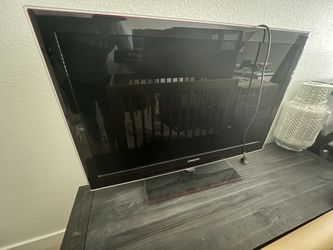 Samsung 40” TV