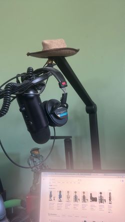 Blue mic with boom arm