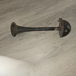 Antique Trumpet Style Horn 