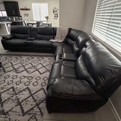 Black 4+ Seat Sectional
