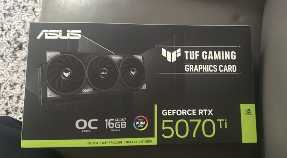 Like new! Asus RTX 5070 Ti OC TUF 16GB DDR7 Graphics card