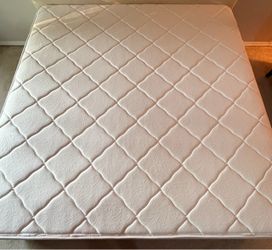 Free Firm Standard King mattress with box springs