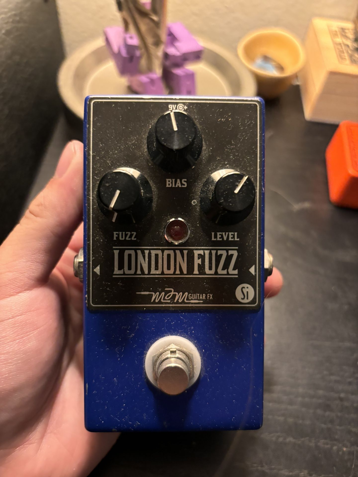 MJM London Fuzz Silicon