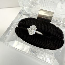 14k Lab Grown Oval Diamond Ring
