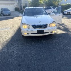 2001 Mercedes-Benz C320