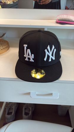 Hat size 7 1/4 $25