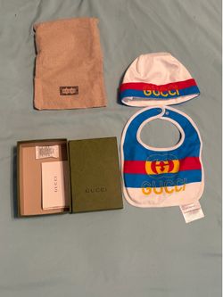 Infant gucci bib and beanie