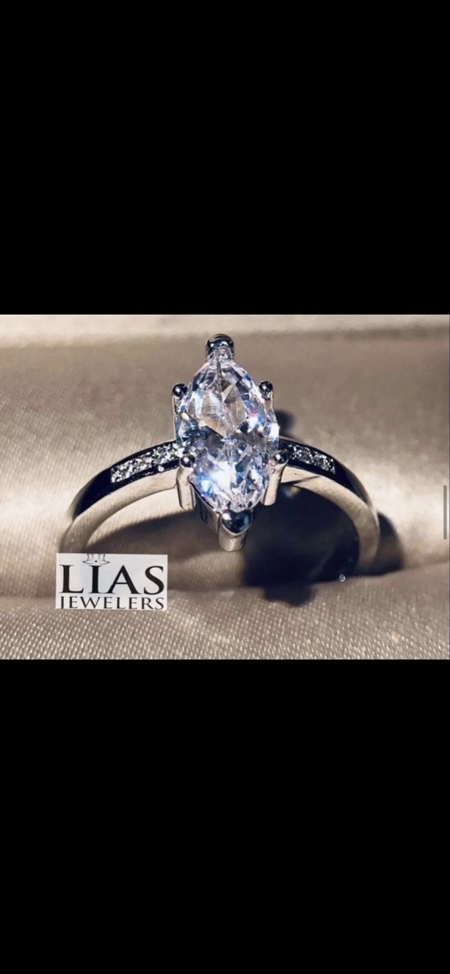 New 18k White Gold Engagement Ring