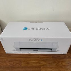 Silhouette Cameo 4 - Cutting Mat, Power cords, Built in Roll Feeder