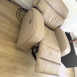 Lather Power Recliner 