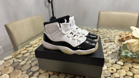 Jordan 11 Retro DMP Gratitude Size 7Y