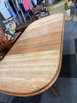 Table with two leaves