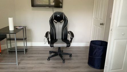 Gaming chair