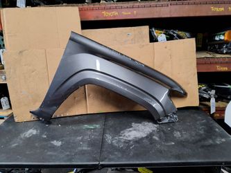 2016-2017-2018-2019-2020-2021-2022-2023 TOYOTA TACOMA RIGHT SIDE FENDER OEM USED #11930