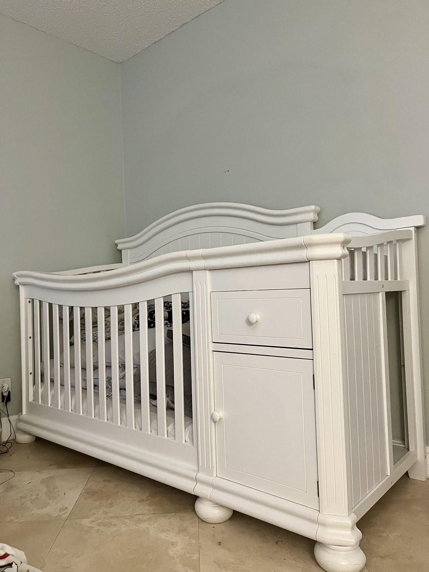 Crib and Toddler Bed 