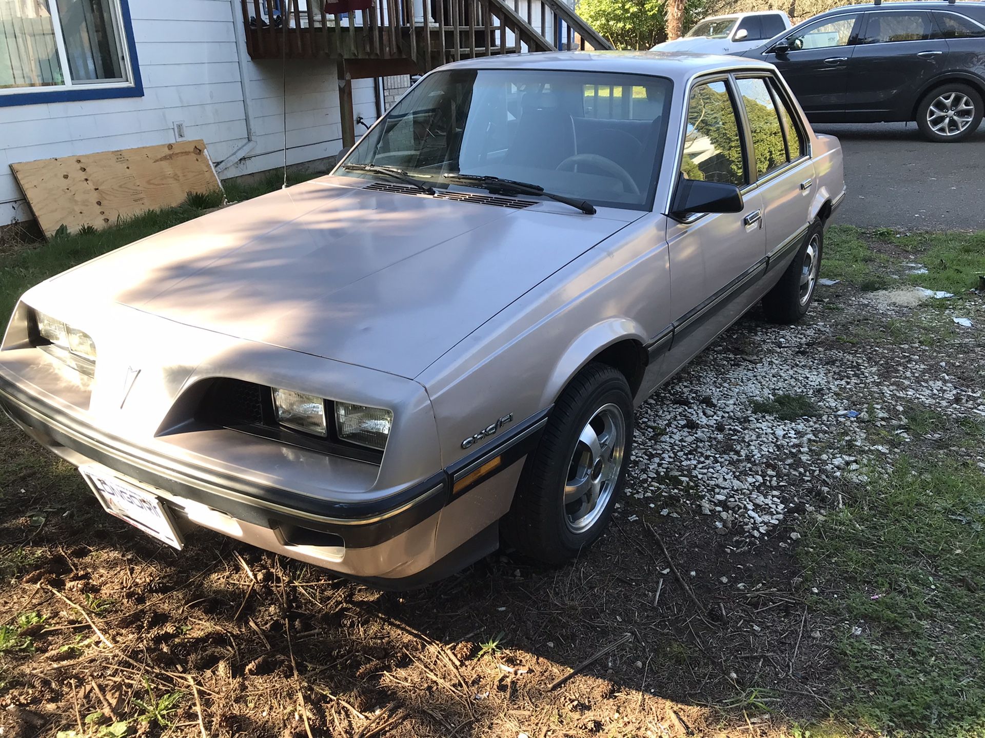 1984 Pontiac 2000 Sunbird 4cyl auto