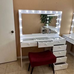 Glam Vanities/// Free Delivery And Installation Within The Sacramento Valley
