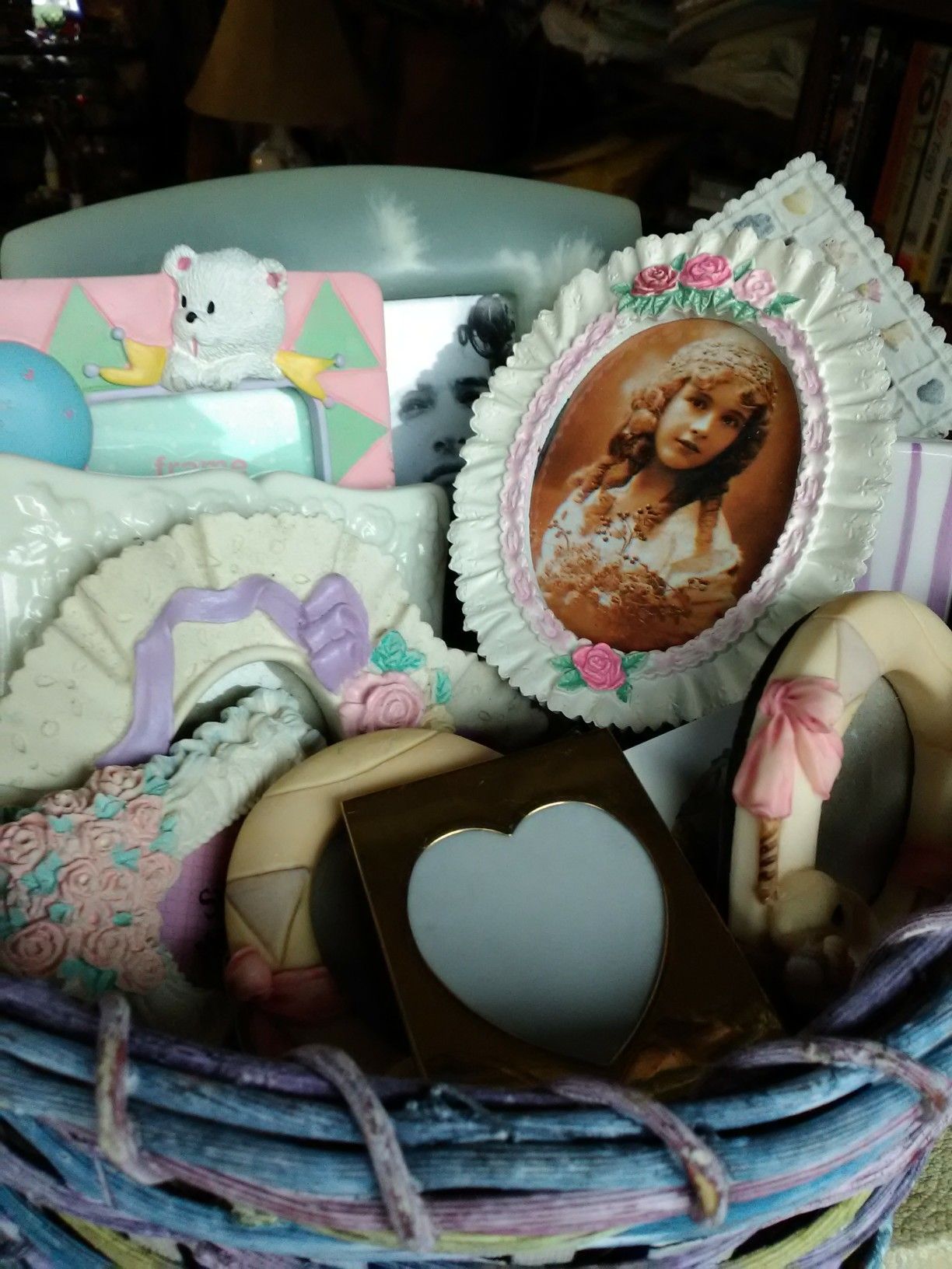 24 small picture frames