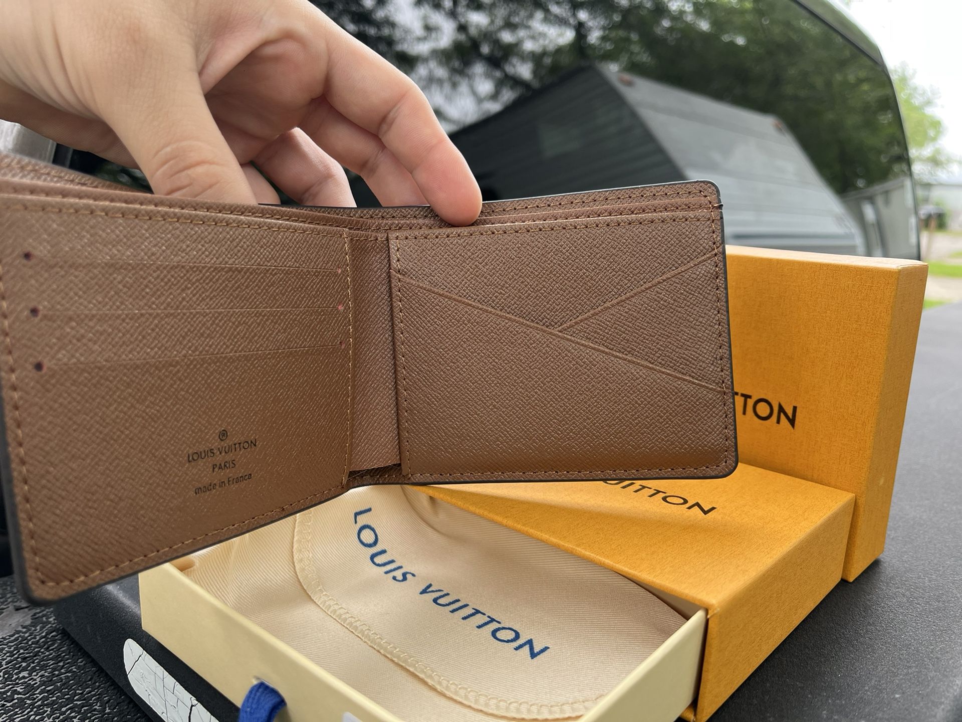 Mens Designer Wallet for Sale in Converse, TX - OfferUp