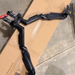 Dual Monitor Mount