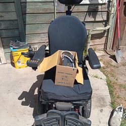  Q300 3m Powered Wheelchair