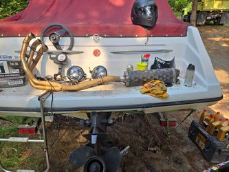 1997. Threw what everits all aftermarket seams to all be interchange able Triump 955. ,1050