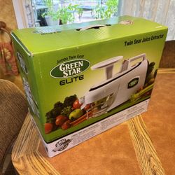 Tribest GSE-5000-B Greenstar Elite Jumbo Twin Gear Slow Masticating Juicer 