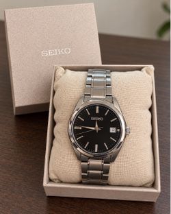 Seiko Men’s Watch – Black Dial – Stainless Steel – Original Box
