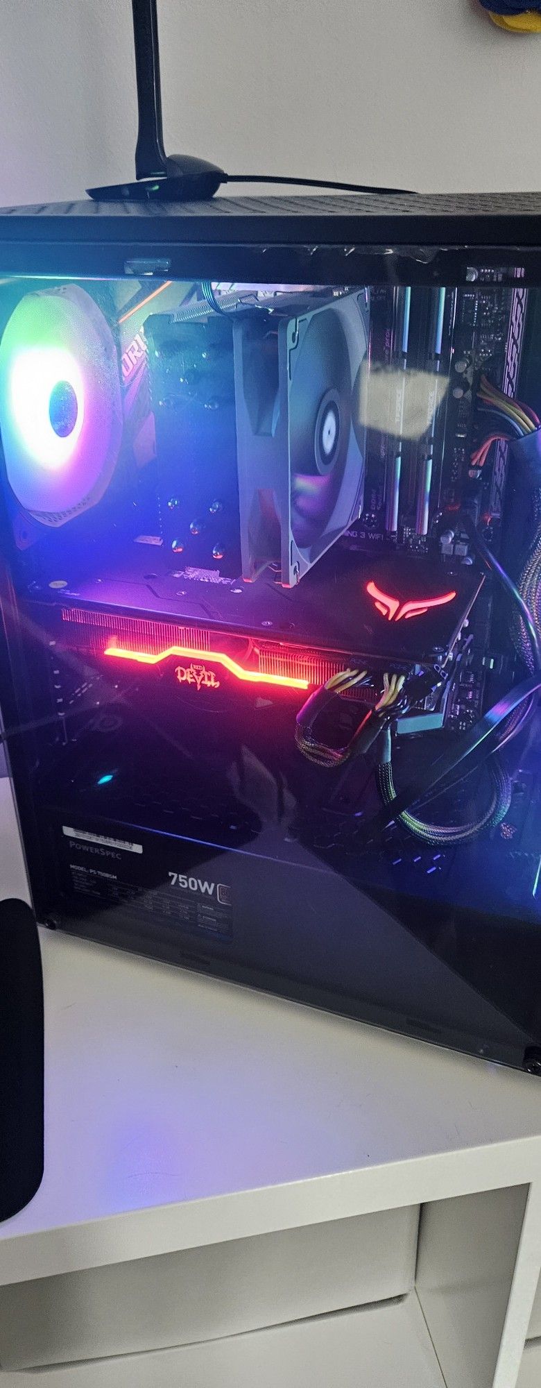 Custom Gaming PC i5 9600, 5600xt, 2tb, 16gb Ram