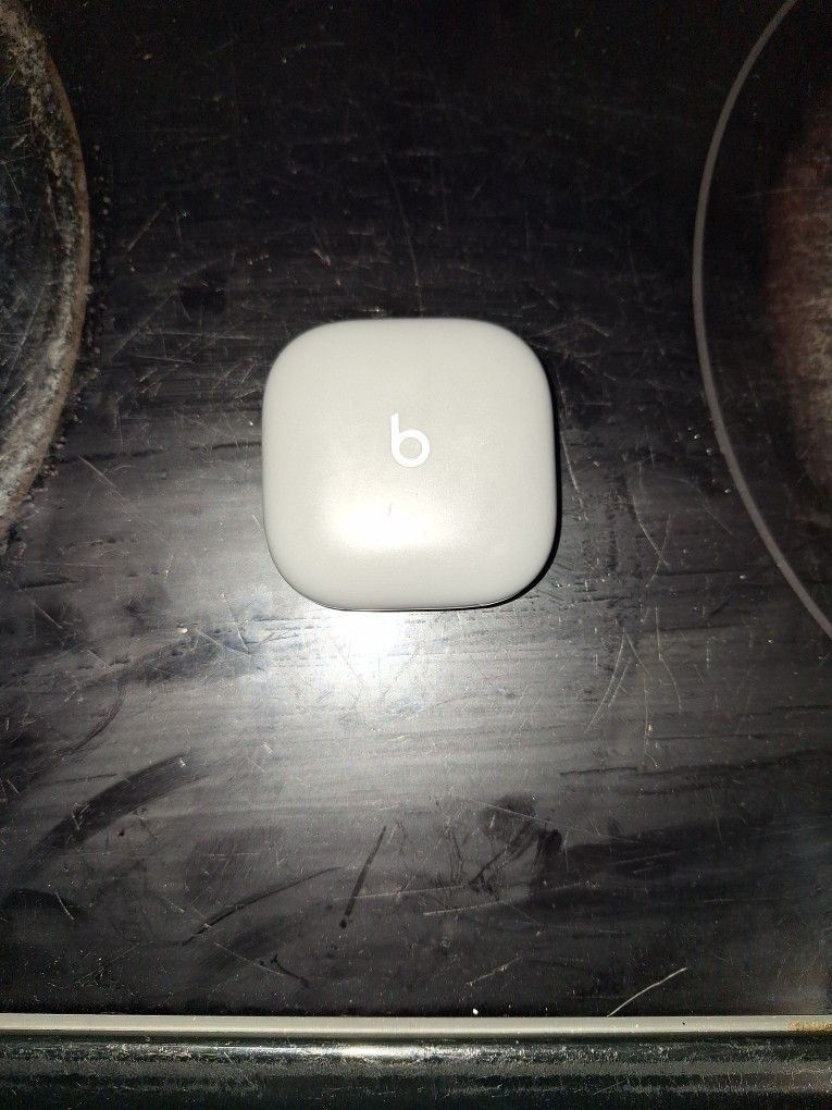 Beats by Dre with charging case