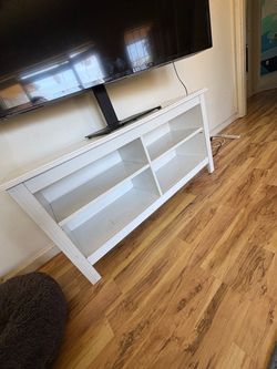 TV stand / bookshelf / media console