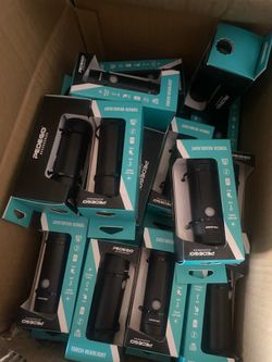 Torch headlight selling each for 40 theres 30 in the box