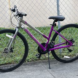 Schwinn Hybrid Bike, 28 Inch