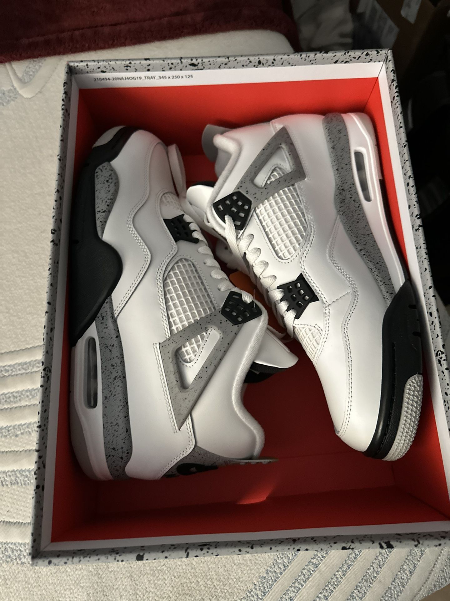 Air Jordan White Cement 4 Men’s Size 10.5 New 