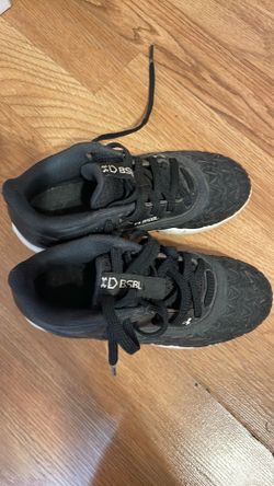 Under Armour size 12k cleats baseball